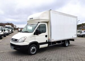 Camion rideaux coulissants 3,5t IVECO Daily 35C13